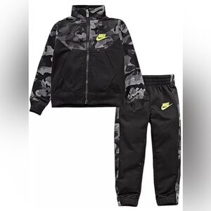 Nike Baby Boys Therma Dri-FIT 2-Piece Tracksuit Set — Size 12 Months NWT